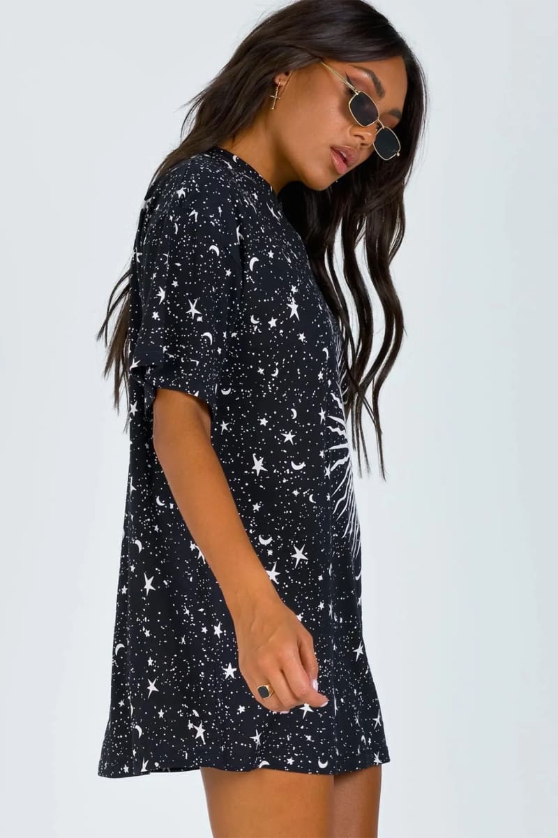 Women's Black Oversized Crewneck Moon And Stars T-shirt Dress